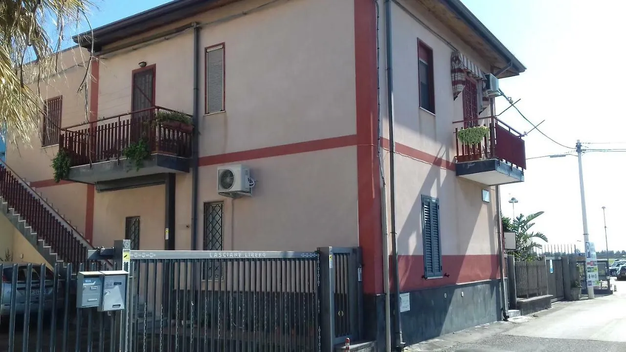 Fontanarossa Airport Apartment 卡塔尼亚 0*,