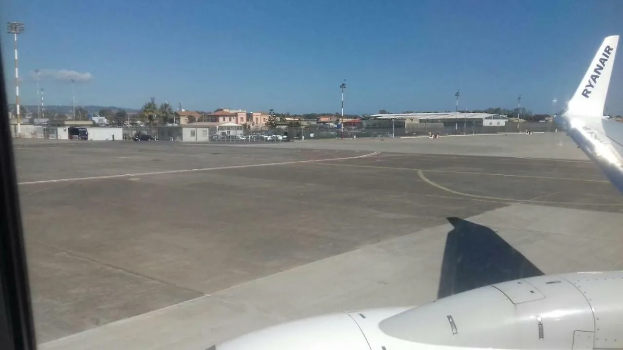 Fontanarossa Airport Apartment 卡塔尼亚 民宿