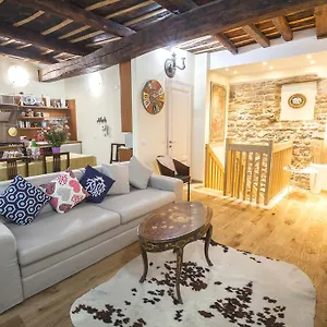 https://porta-dipinta-house-bergamo-alta.italymilanhotels.net
